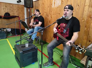 Foto k aktualitě Předvánoční koncert kapely Navalentym