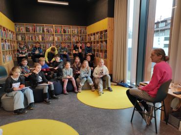 Foto k aktualitě Třeťáci v knihovně