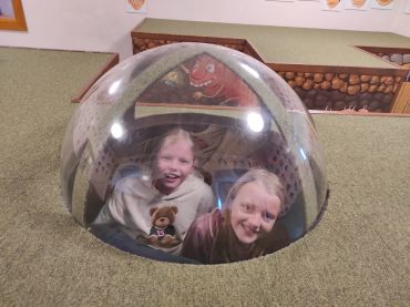 Foto k aktualitě Předávání pololetního vysvědčení v herně Vrtule