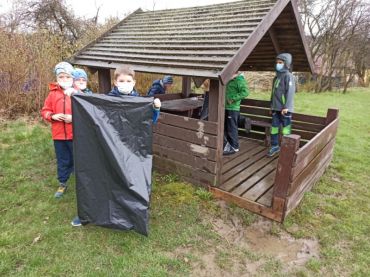 Foto k aktualitě Den Země v ŠD (1. oddělení)