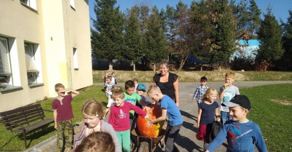 Dýňování ve školní družině