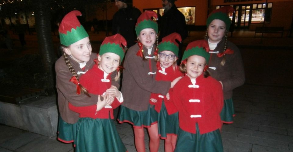 Vánoční vystoupení na náměstí