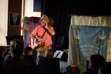 Fotografie divadlo_v_batohu_5_original.jpg