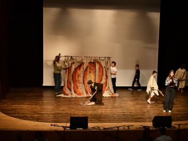 Foto k aktualitě Dramatický kroužek vystupoval v Janíkově stodole