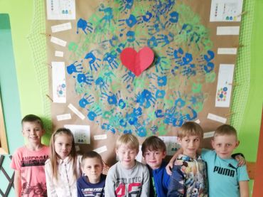 Foto k aktualitě Den Země u druháčků