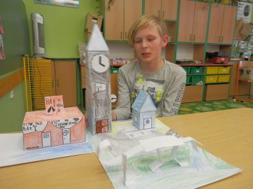 Foto k aktualitě Dopoledne s geometrickými tělesy