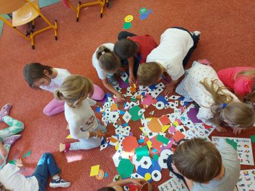 Foto k aktualitě Prvňáčci a hodina geometrie