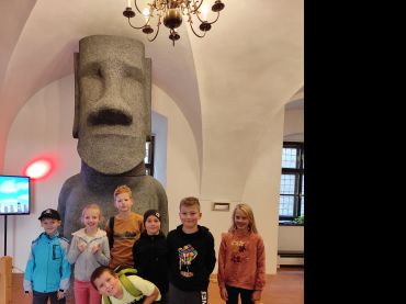 Foto k aktualitě Exkurze čtvrťáků na výstavu Největší záhady a tajemství světa