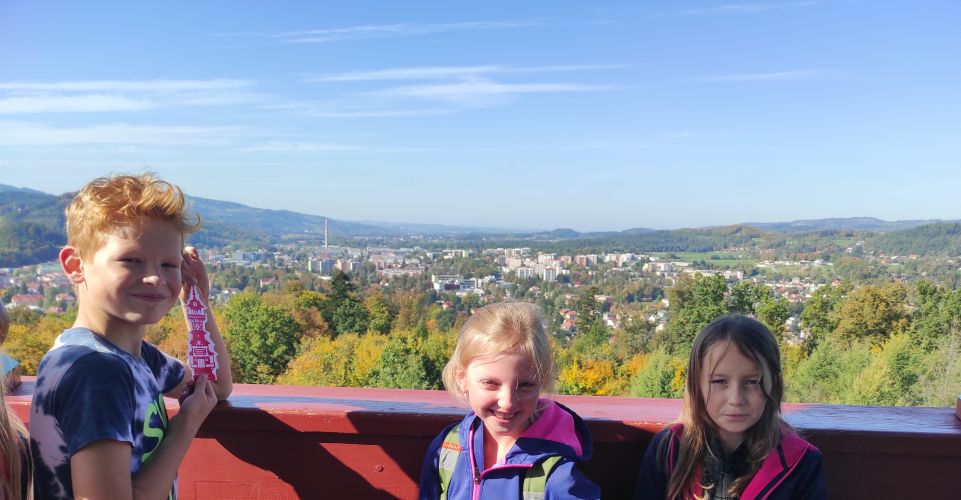 Výšlap čtvrťáků na Jurkovičovu rozhlednu