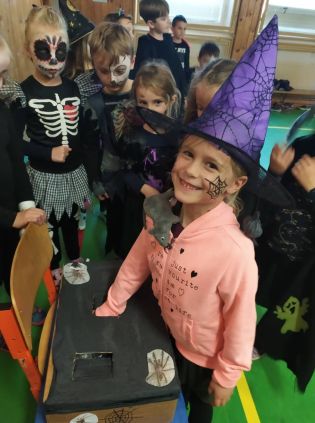 Fotografie 313469230_1045316999473590_9156206119285_original.jpg