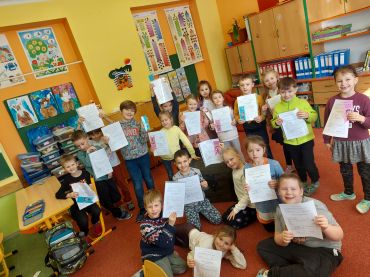 Foto k aktualitě Naše první vysvědčení v první třídě