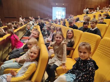 Foto k aktualitě Divadelní představení Komáři se ženili