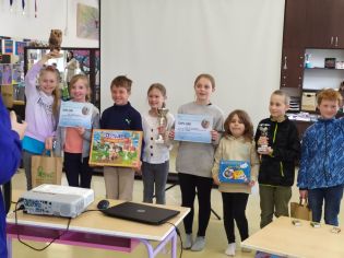 Fotografie 346105573_1042793940034405_4558490424232_original.jpg