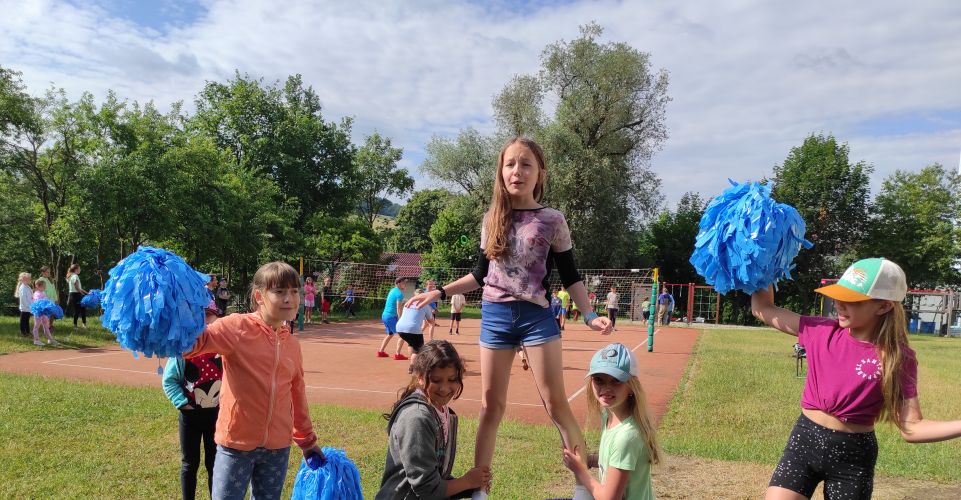 Ringo - Učitelé VS Páťáci