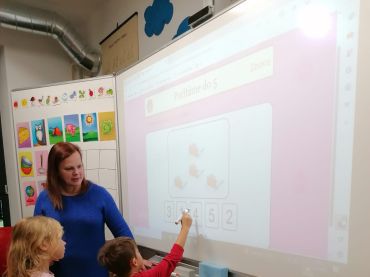 Foto k aktualitě Děti z MŠ Na Zahradách na návštěvě u našich prvňáčků