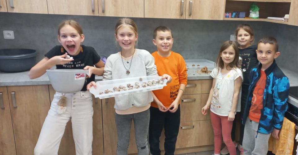 Připravujeme se na Vánoce ve 2. oddělení ŠD