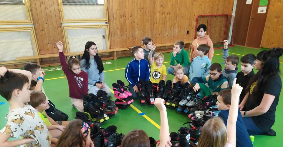 Taneční lekce na skákacích botách s Erikou Rutar Černou