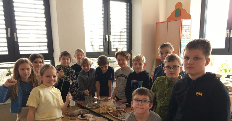 Vepřové hody ve 4. třídě - využití hospodářských zvířat