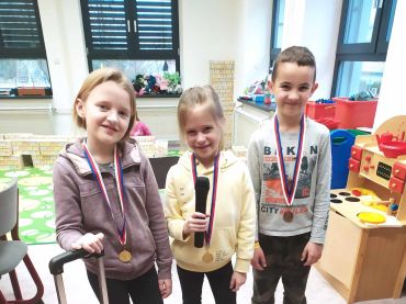 Foto k aktualitě Karaoke soutěž ve školní družině