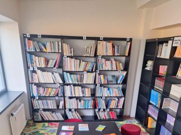 Foto k aktualitě Školní knihovna v nových prostorách