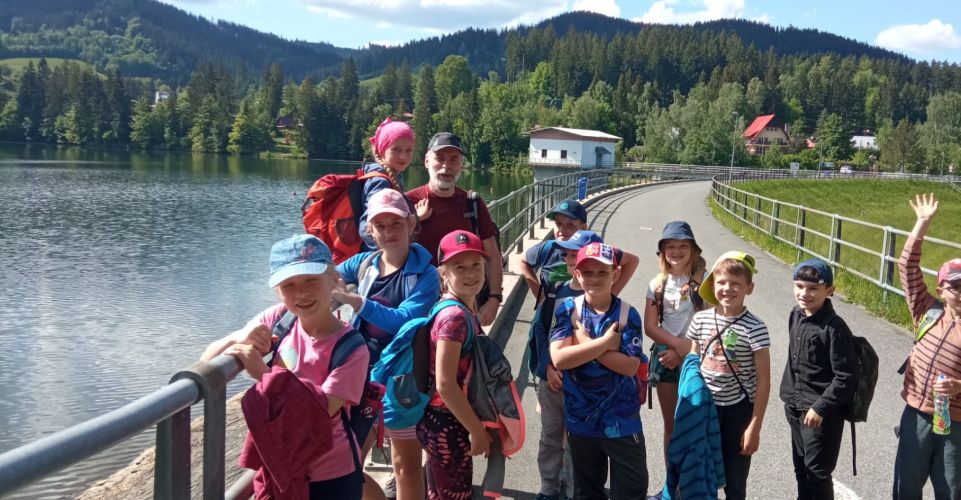 Třeťáci na výletě v přírodě