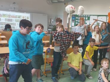 Foto k aktualitě Vyrábíme strašáky na záhonky