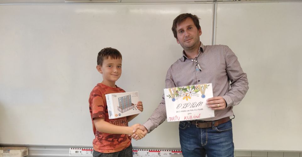 Třídní turnaj ve hře 4 v řadě