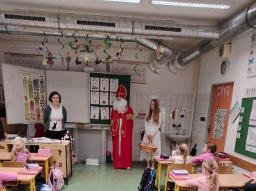 Foto k aktualitě Mikulášská nadílka v 1. A