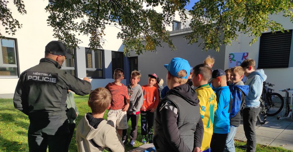 Pěšky do školy a přednáška městské policie