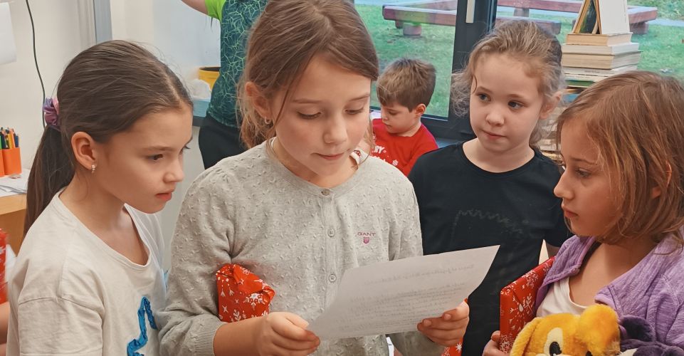 Do školní knihovny přišel Ježíšek...!