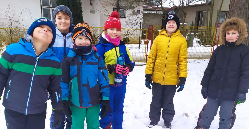 Barvení sněhu v I. oddělení ŠD