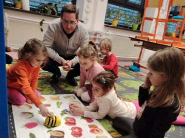 Foto k aktualitě Dílničky se skřítkem Záhumeníčkem - Beeboti 