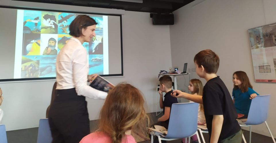 I. oddělení ŠD na přírodovědné besedě v Městské knihovně Papuchalk Isgrín