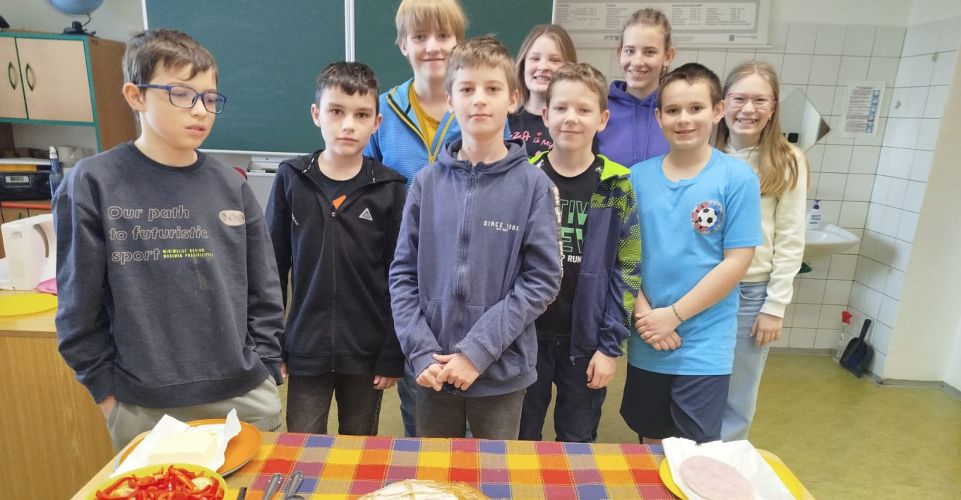 Pečeme kvasový chleba - 5. třída 