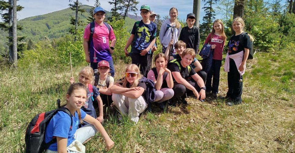 4. a 5. třída na výletě do přírody 